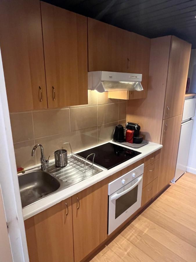 Appartement Confortable, Petite Vue Mer Et Piscine Cassis Esterno foto